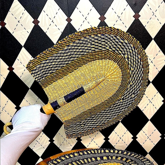 Set of 3 Handwoven African Bolga Fans – Natural Rattan Wall Art or Body Fans - Picture 14 of 15